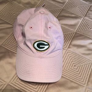 Green packers pink hat